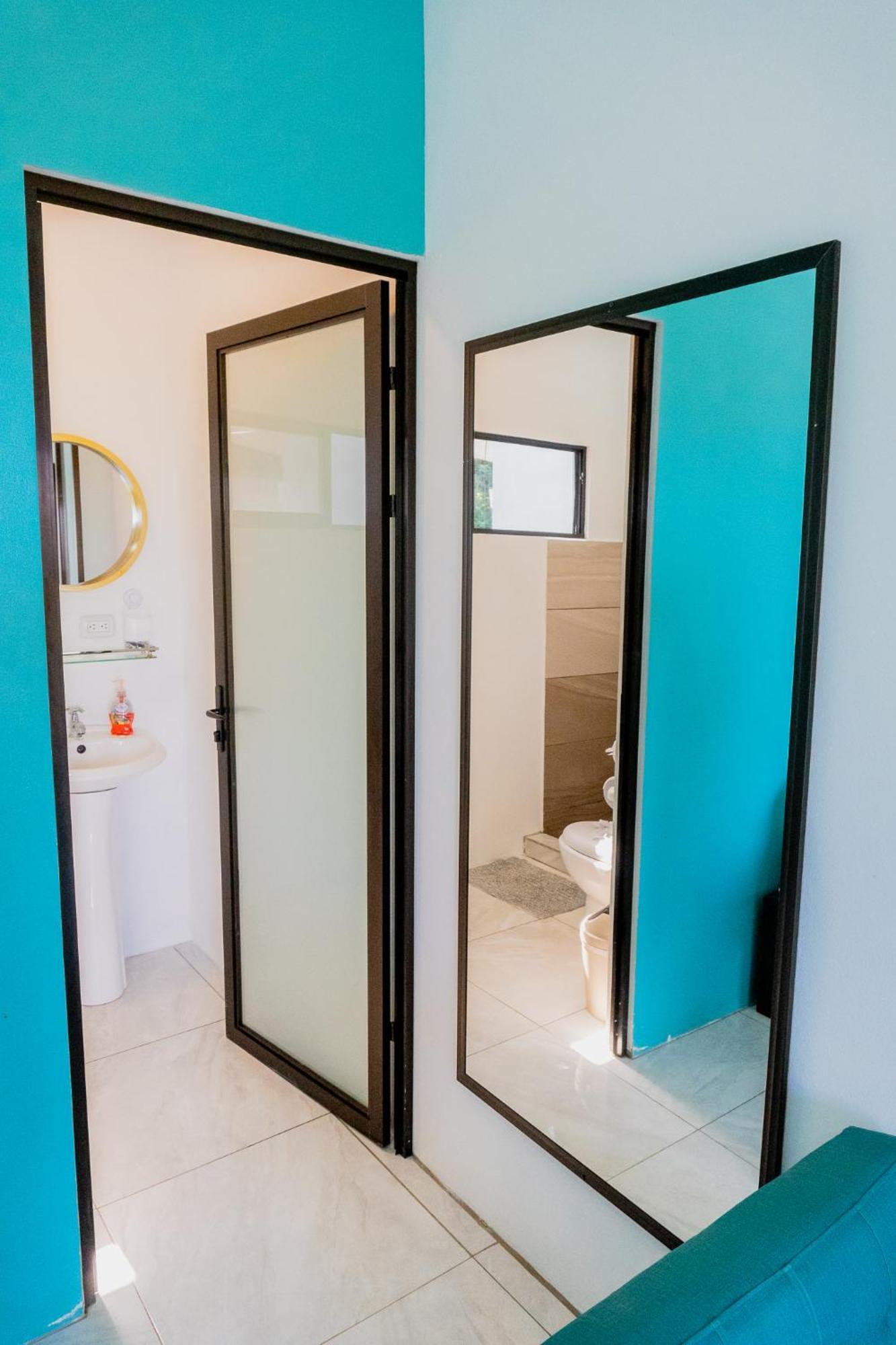 Ocean'S Breeze Apartment And Rooms Puerto Viejo de Talamanca Eksteriør bilde